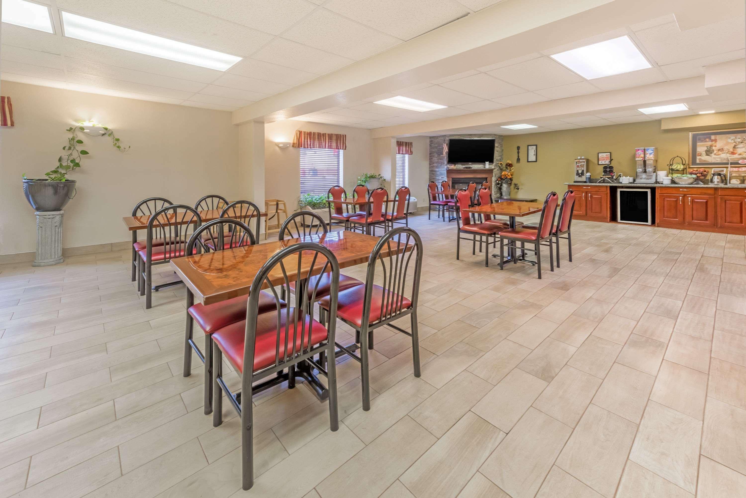 Super 8 By Wyndham Shepherdsville - Louisville South I65 Екстер'єр фото
