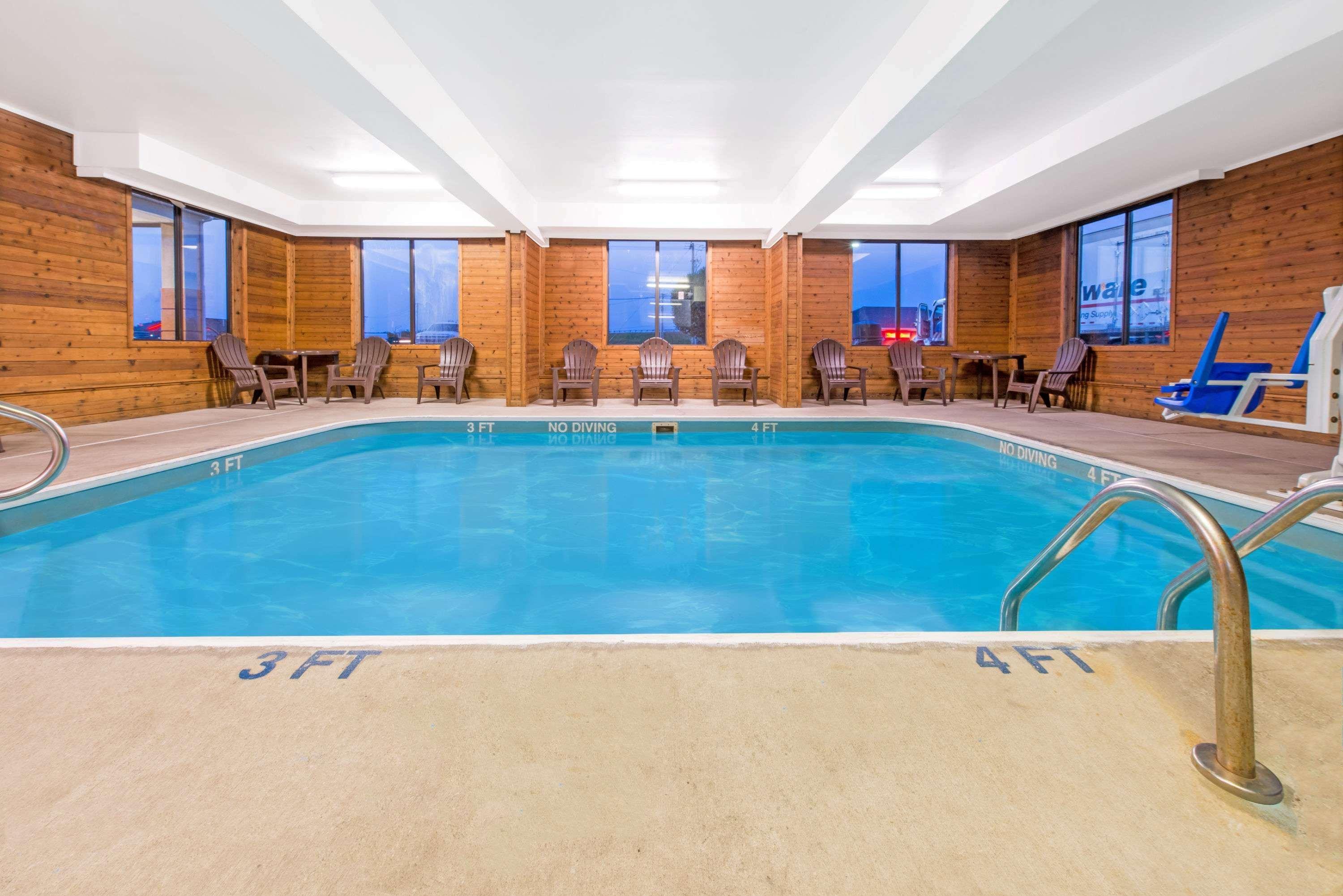 Super 8 By Wyndham Shepherdsville - Louisville South I65 Екстер'єр фото